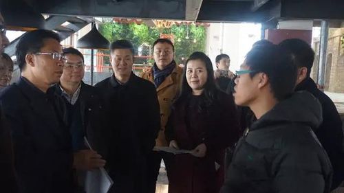 裴彦波关于众创梦工厂的建设和服务情况汇报,并与创业团队,法律咨询